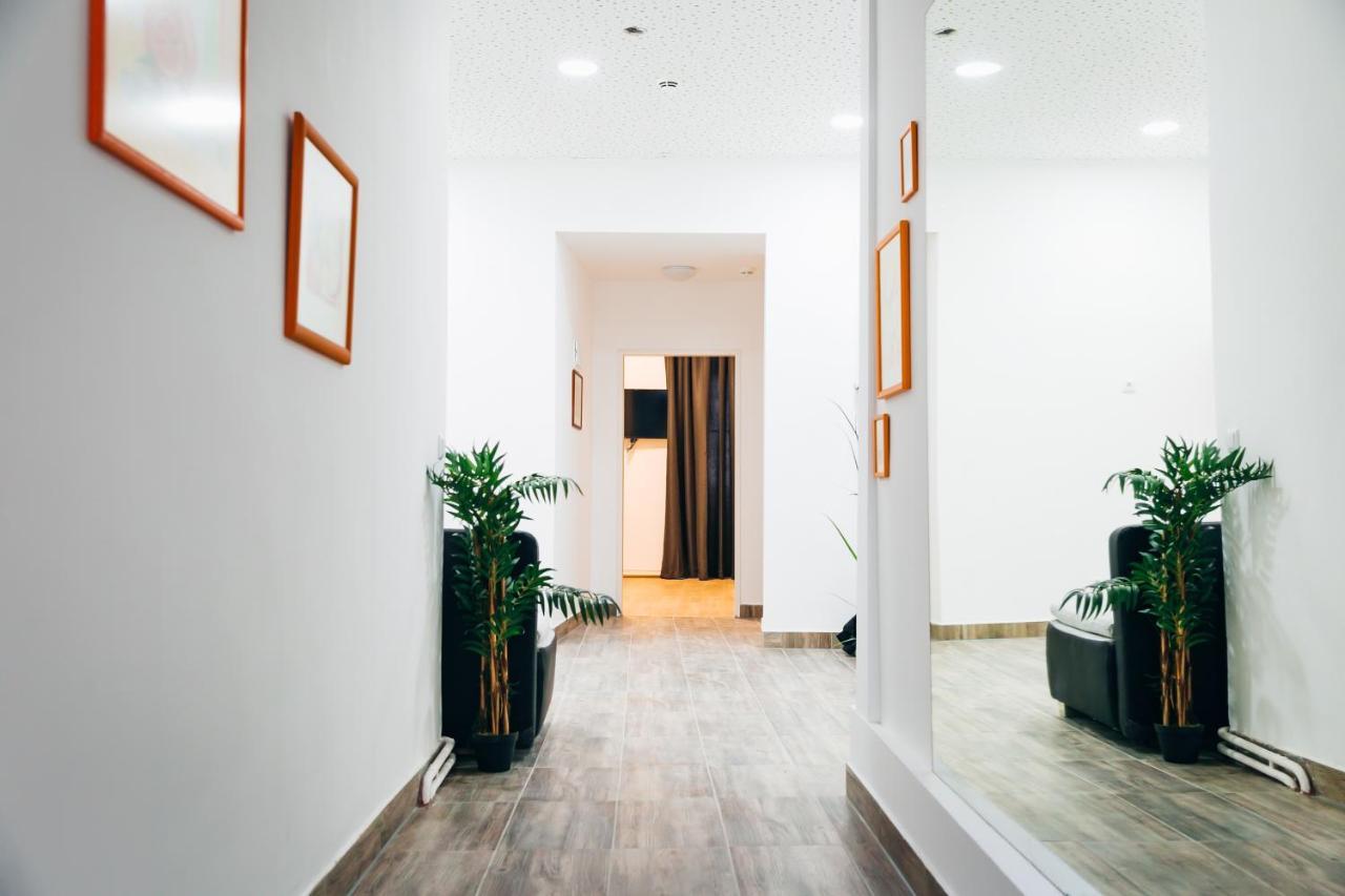 Mariahilfer Boutique Rooms - Virtual Reception & Self-Checkin فيينا المظهر الخارجي الصورة